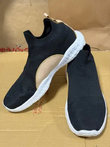 경량 메쉬 슬립온 블랙