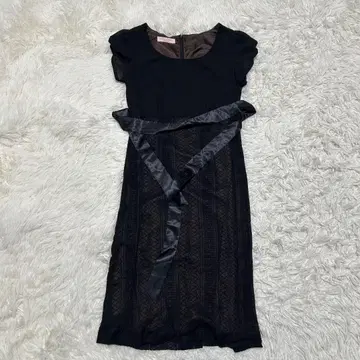 택 포함 Laura Ashley 로라 애슐리 자수 레이스 원피스