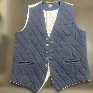 eleven ty 네이비 퀼팅 베스트