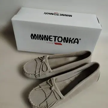 새상품 미네통카 MINNETONKA 모카신 25cm