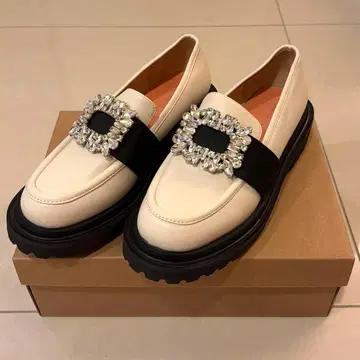 [ 미사용 새상품 ] Oriental Traffic 비쥬 로퍼