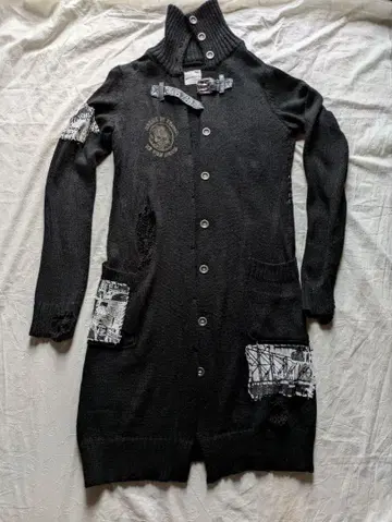 hn+DIE 블랙 니트 가디건