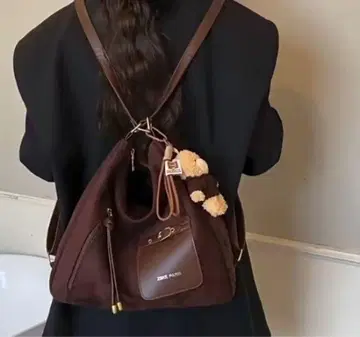 브라운 스웨이드 숄더백