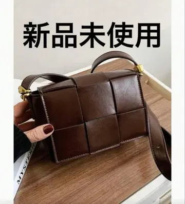 숄더백 커피 브라운 컬러