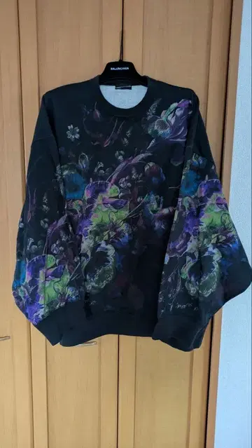 프로필 필독 라드 뮤지션 맨투맨