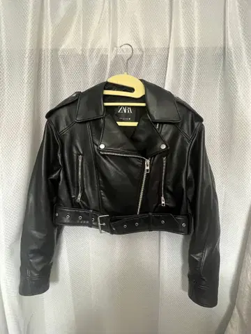 ZARA 크롭 레더 자켓 블랙