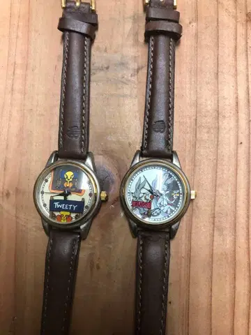 워너 브라더스 빈티지 시계