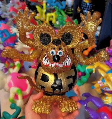 랫팅크 소프트 비닐 피규어 아수라 골드 라메 컬러