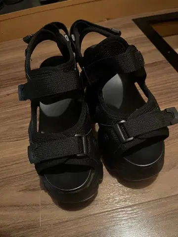 블랙 샌들 통굽 10cm