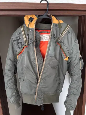 AVIREX MA-1 REMODEL 플라이트 자켓 카키
