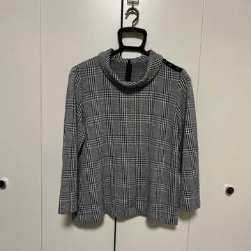 그레이 계열 체크 터틀넥 L 사이즈 J.PRESS 최종 가격 인하