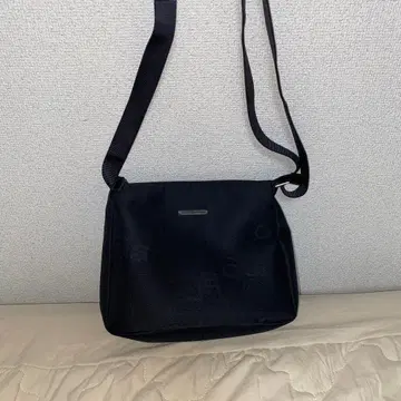 [ 새상품급 ] ungaro 나일론 숄더백