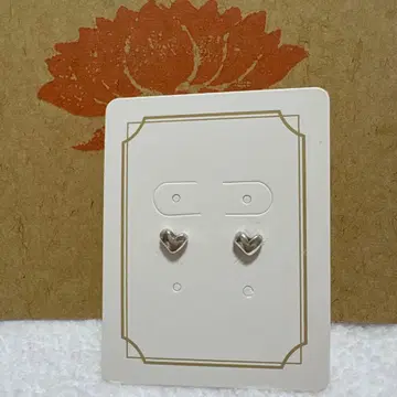 Me&Ro 실버 하트 귀걸이