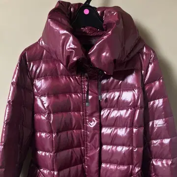 IND IV I 보르도 컬러 다운 코트 컨디션 최상