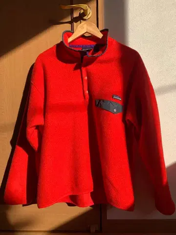 patagonia 눈 없음 택 플리스 자켓 빨간색