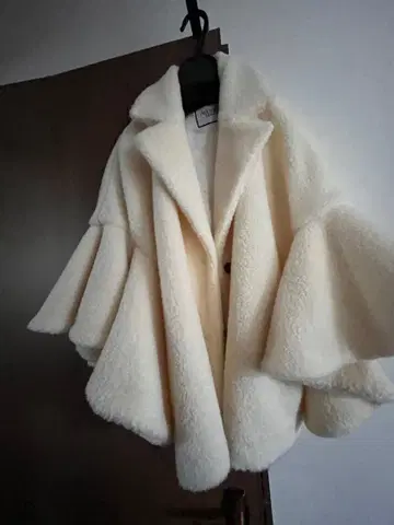 Adonisiss Saison 아이보리 판초 코트 사이즈 F