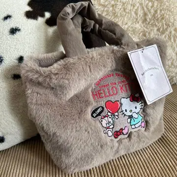 키티 퍼 토트백 미사용 새상품 산리오 시마무라