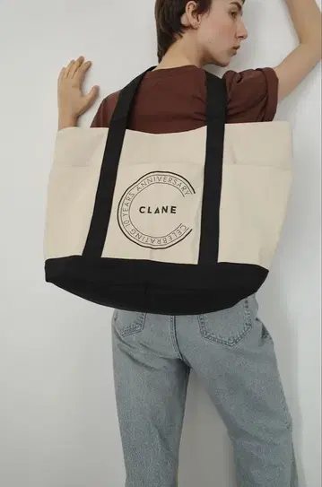 CLANE 10TH LOGO HUGE TOTE BAG