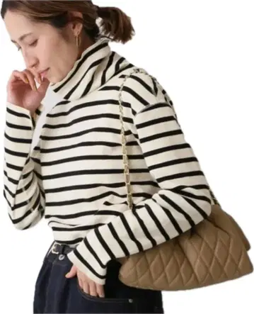 프레임워크 FRAMeWORK 코튼 플라이 터틀넥 보더