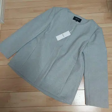 새상품 정가 2.2만 컴시즘 아우터 노카라 자켓 그레이 가을/겨울 제품