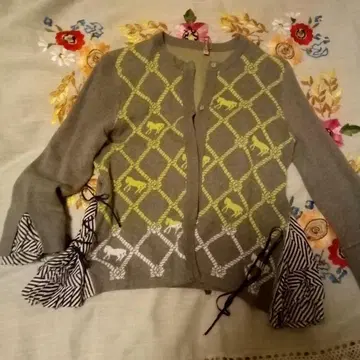 말 패턴 그레이 긴팔 가디건