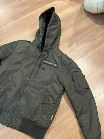 ALPHA INDUSTRIES 밀리터리 자켓 올리브 그린