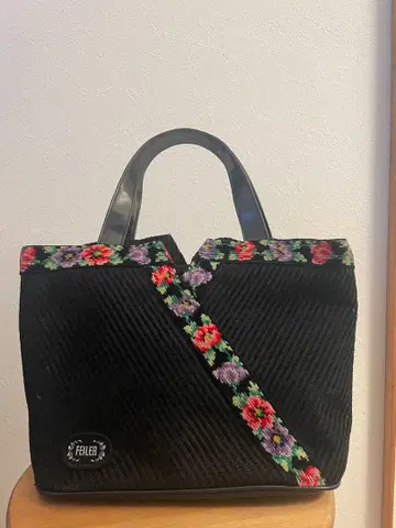 FEILER 꽃무늬 자수 핸드백