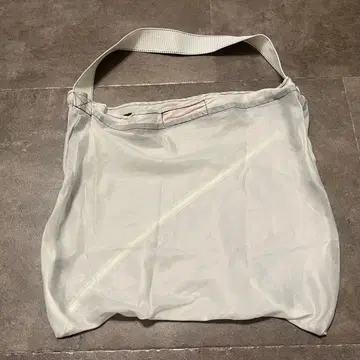 [ 미사용 ] PUEVCO 빈티지 파라슈트 라이트 백