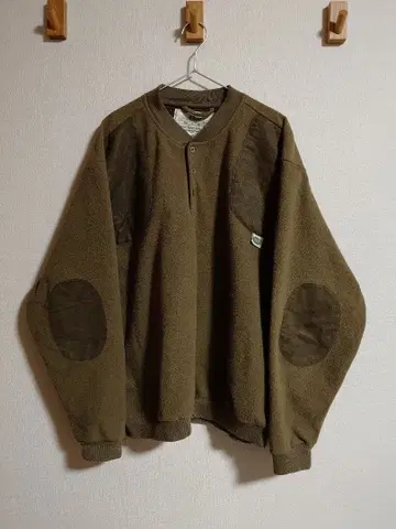 구제 의류 BOY? 플리스 풀오버 올리브 카키 색상