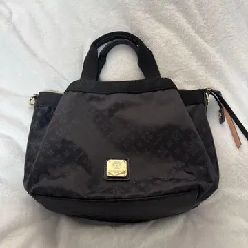 나일론 블랙 숄더백