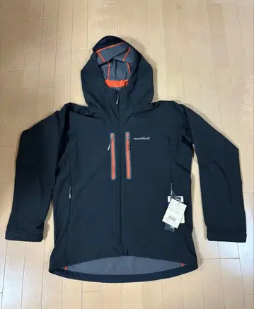 새상품 몽벨 파우더 셰드 후드티 블랙 M