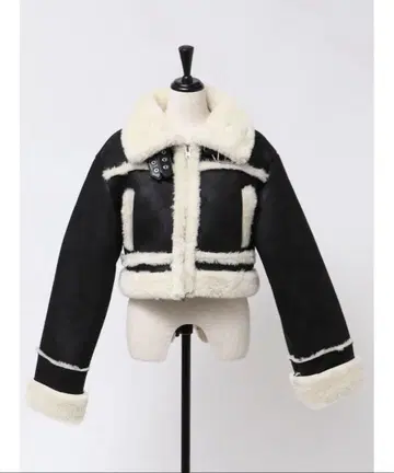 EMODA 숏 페이크 무스탕 블루종