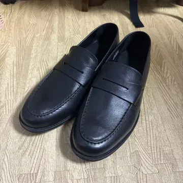 가죽 플랫 로퍼 +E 블랙