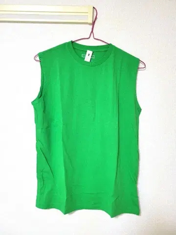 Ohh!(오) 슬리브리스 T셔츠