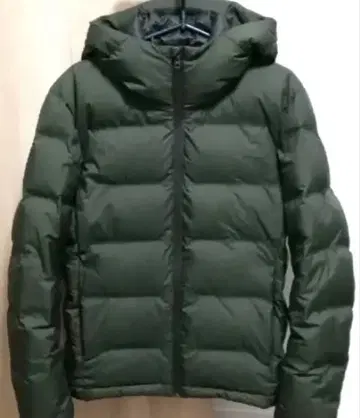 UNIQLO 심리스 다운 후드티 S 사이즈