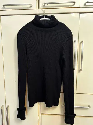 Deuxieme Classe 네이비 터틀넥 스웨터