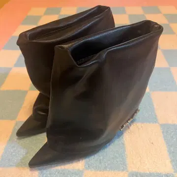 yello INK SHORT BOOTS