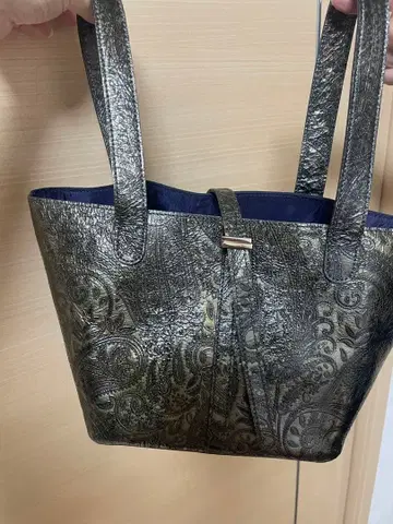 초 레어 미사용품 루사크 아담 토트백 메탈릭 에나멜