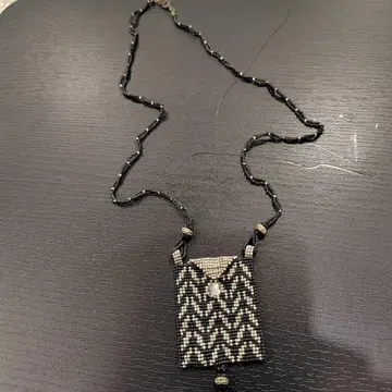 핸드메이드 비즈 목걸이