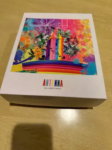 ANTENNA / Mrs. GREEN APPLE