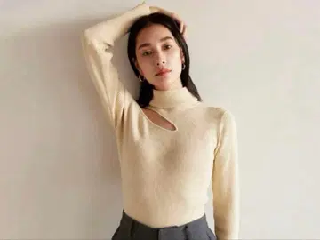 SeaRoomlynn 2way 아트 컷 터틀 바디수트 화이트 컬러