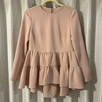 아베니르 에뚜왈 프릴 긴팔 블라우스