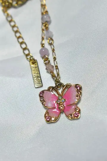 안나수이 버터플라이 목걸이 핑크 골드 나비