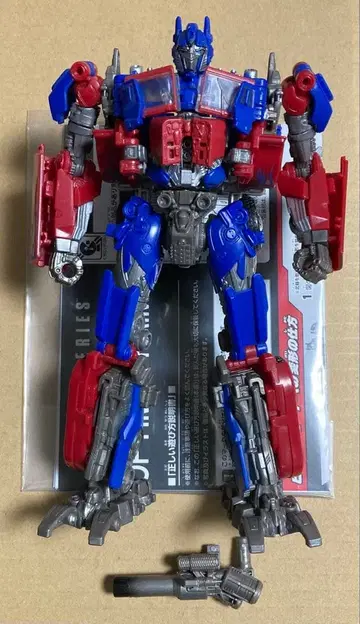 트랜스포머 SS-25 옵티머스 프라임 스튜디오 시리즈