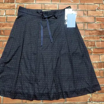 HUMAN WOMAN 네이비 플레어 스커트 S 사이즈