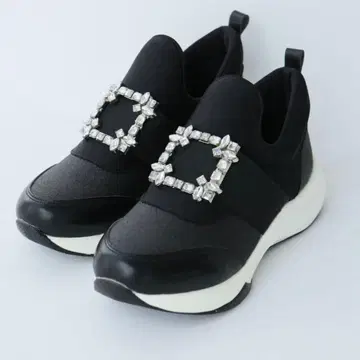 [ 비비안 ] 비쥬 장식 블랙 스니커즈