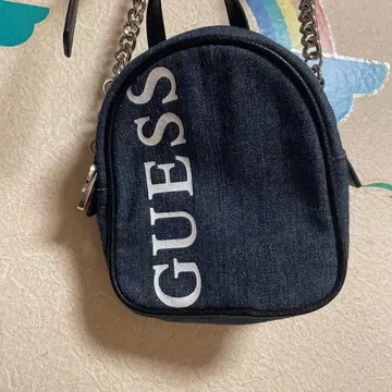 GUESS 다크 데님 숄더백