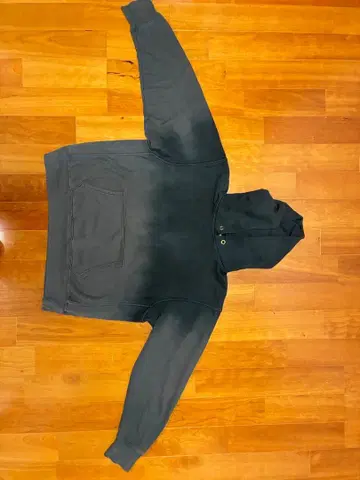 LES TIEN 그라데이션 블랙 후드 부착 맨투맨