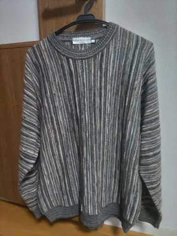 Fantaisie di Settembre 니트 스웨터