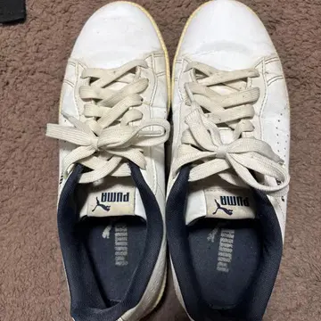 PUMA 화이트 스니커즈